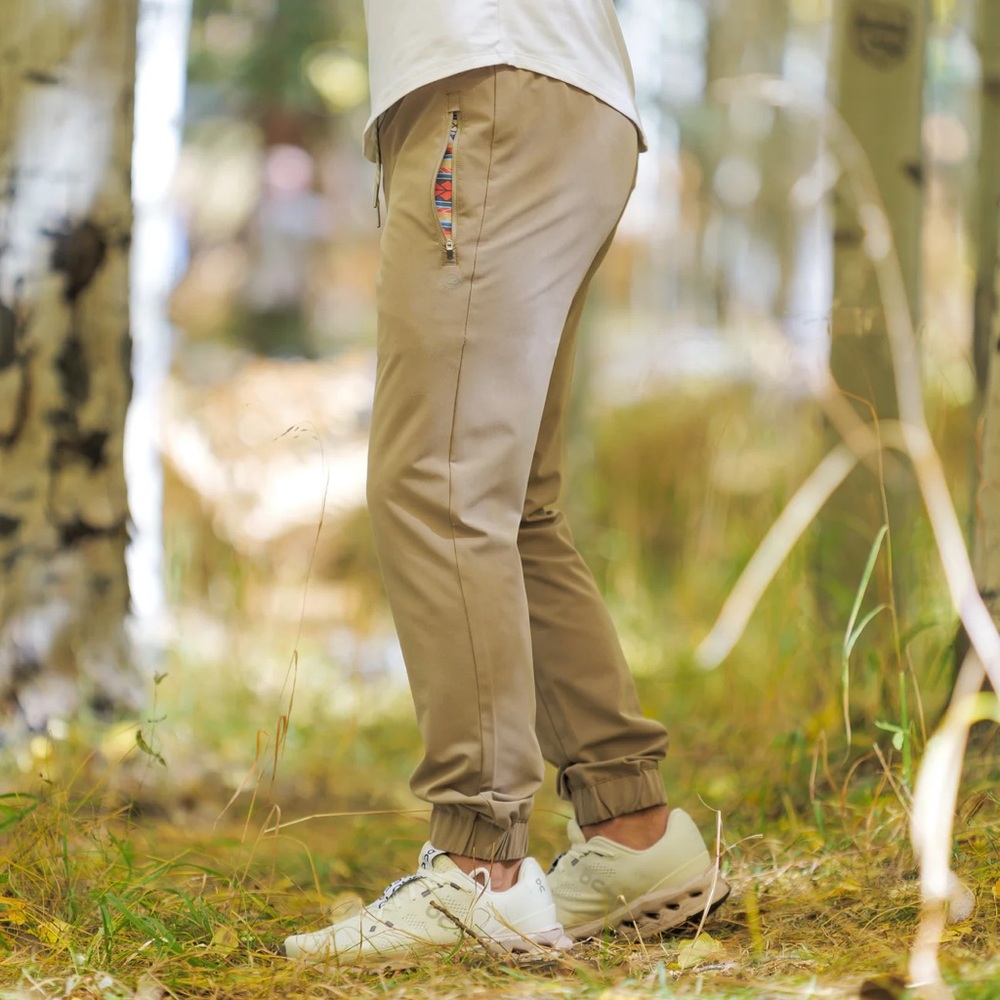 Men's Wowie Hoth Tan Jogger Pants Large NWT